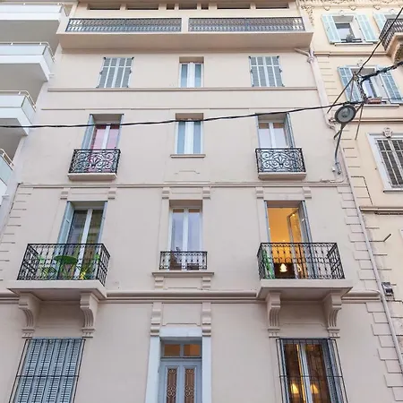 Zen 2 Pieces 3 Etoiles, Plein Centre Cannes, A 5mn Des Plages Et Du Palais Канны
