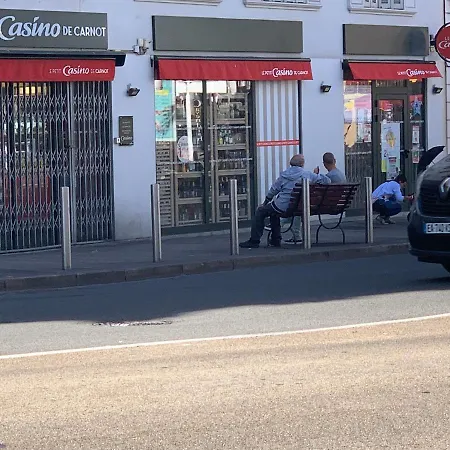 Апартаменты Zen 2 Pieces 3 Etoiles, Plein Centre Cannes, A 5mn Des Plages Et Du Palais *